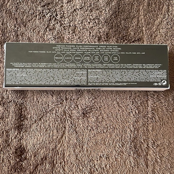 Marc Jacobs 730 Frivoluxe Eye-Conic Eyeshadow Palette - Picture 3 of 9